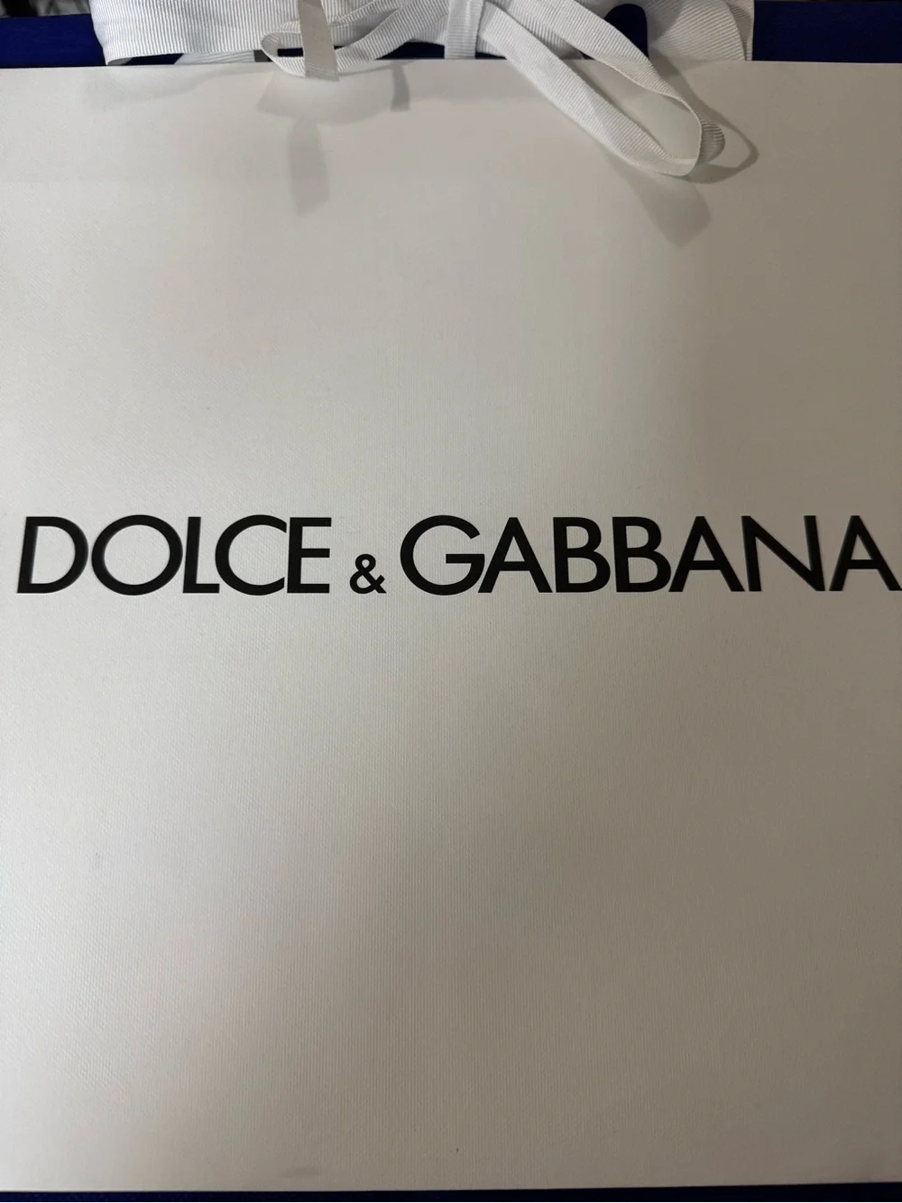 Dolce & Gabbana 💯% Authentic Iconic White Shopping/gift paper Bag w/ inner ties